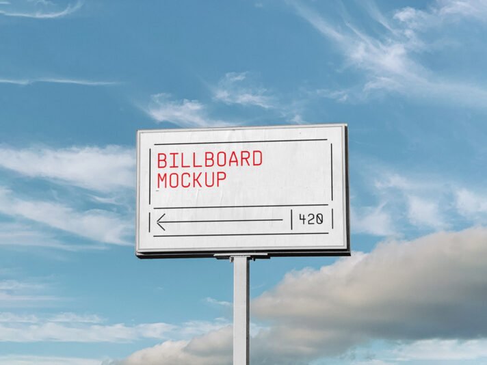 Mockup gratuito de Outdoor Billboard ao ar livre